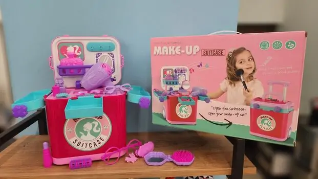 Make Up Suitcase - სათამაშო მაკიაჟის ჩემოდანი