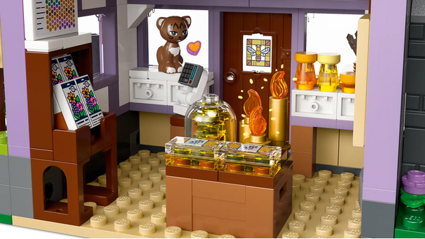 LEGO Friends 42669 Beekeepers' House and Flower Garden, 8 image