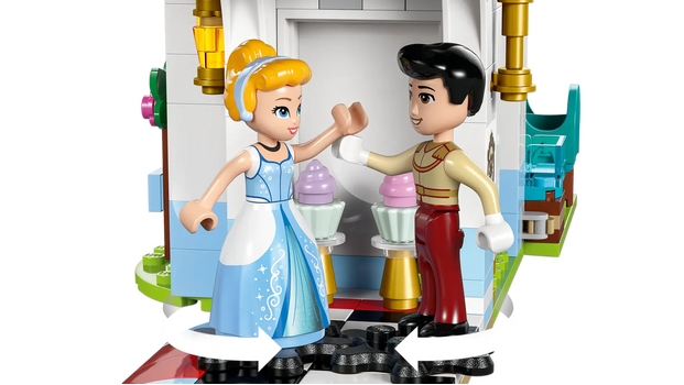 LEGO Disney 43275 Cinderella's Castle & Horse Carriage, 6 image