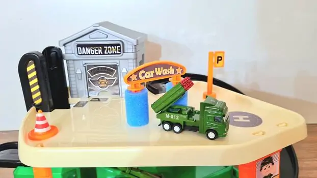 Dede 03340 MILITARY GARAGE SET სათამაშო ტრასა, 6 image