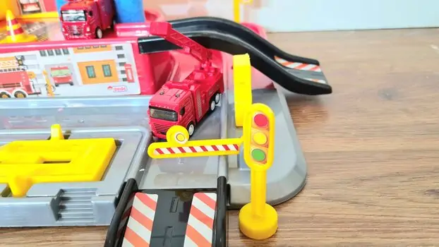 Dede 03343 1 LEVEL FIRE STATION GARAGE SET სათამაშო ტრასა, 4 image