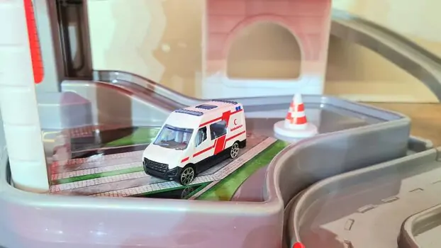 Dede 03347 HOSPITAL GARAGE SET სათამაშო ტრასა, 9 image