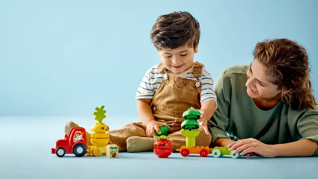Lego Duplo 10982 Fruit and Vegetable Tractor, 8 image