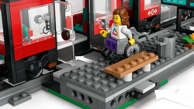 Lego City 60423 Downtown Streetcar and Station, 7 image