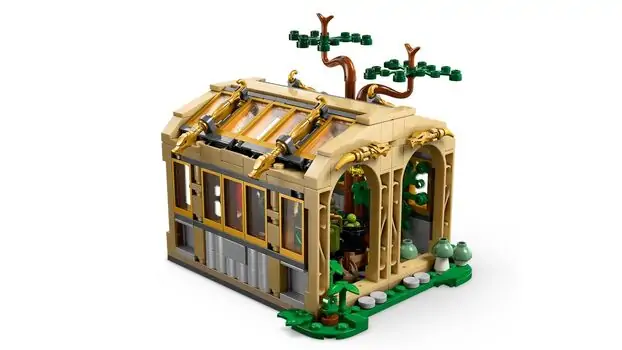 LEGO Harry Potter 76445 Hogwarts™ Castle: Herbology Class, 5 image