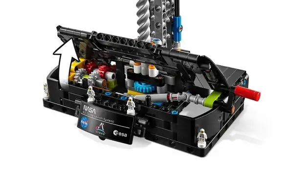 Lego Technic 42221 NASA Artemis Space Launch System Rocket, 5 image