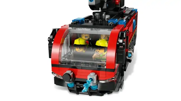 Lego City 60499 Airport Fire Truck, 3 image