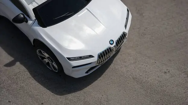 BMW I7 Electric Car White - ელექტრო მანქანა, 9 image