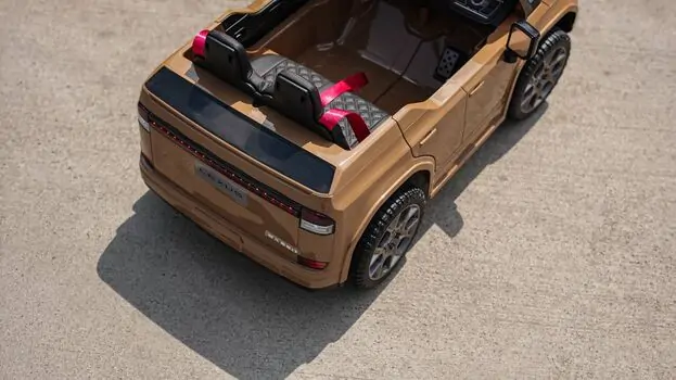 Licensed Lexus GX550 Car Painted Khaki - ელექტრო მანქანა ტყავის სავარძლით, 3 image