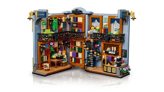 Lego Icons 11379 Bookshop: Book Nook, 7 image